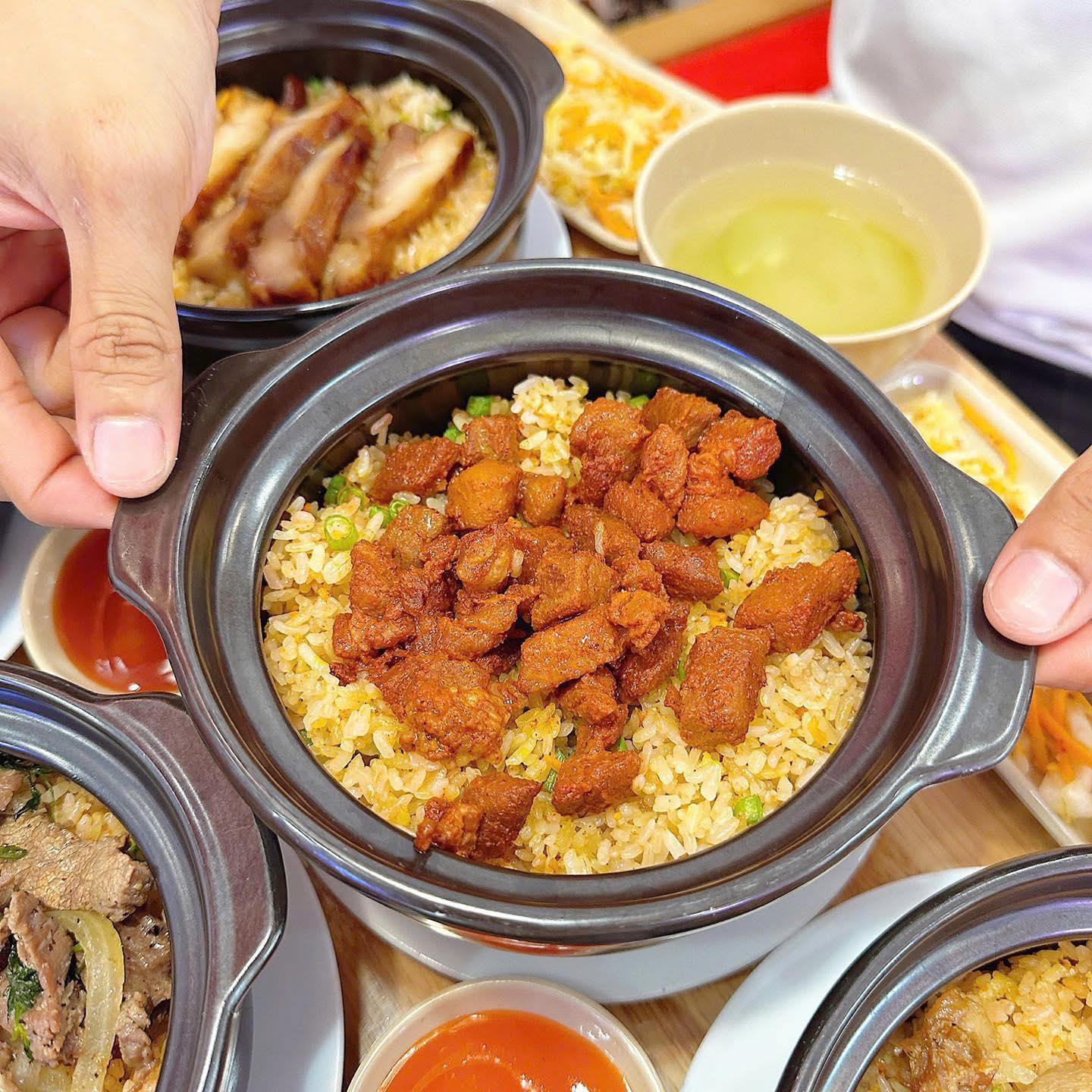 Cơm Thố Xá Xíu của Cơm Thố Anh Nguyễn