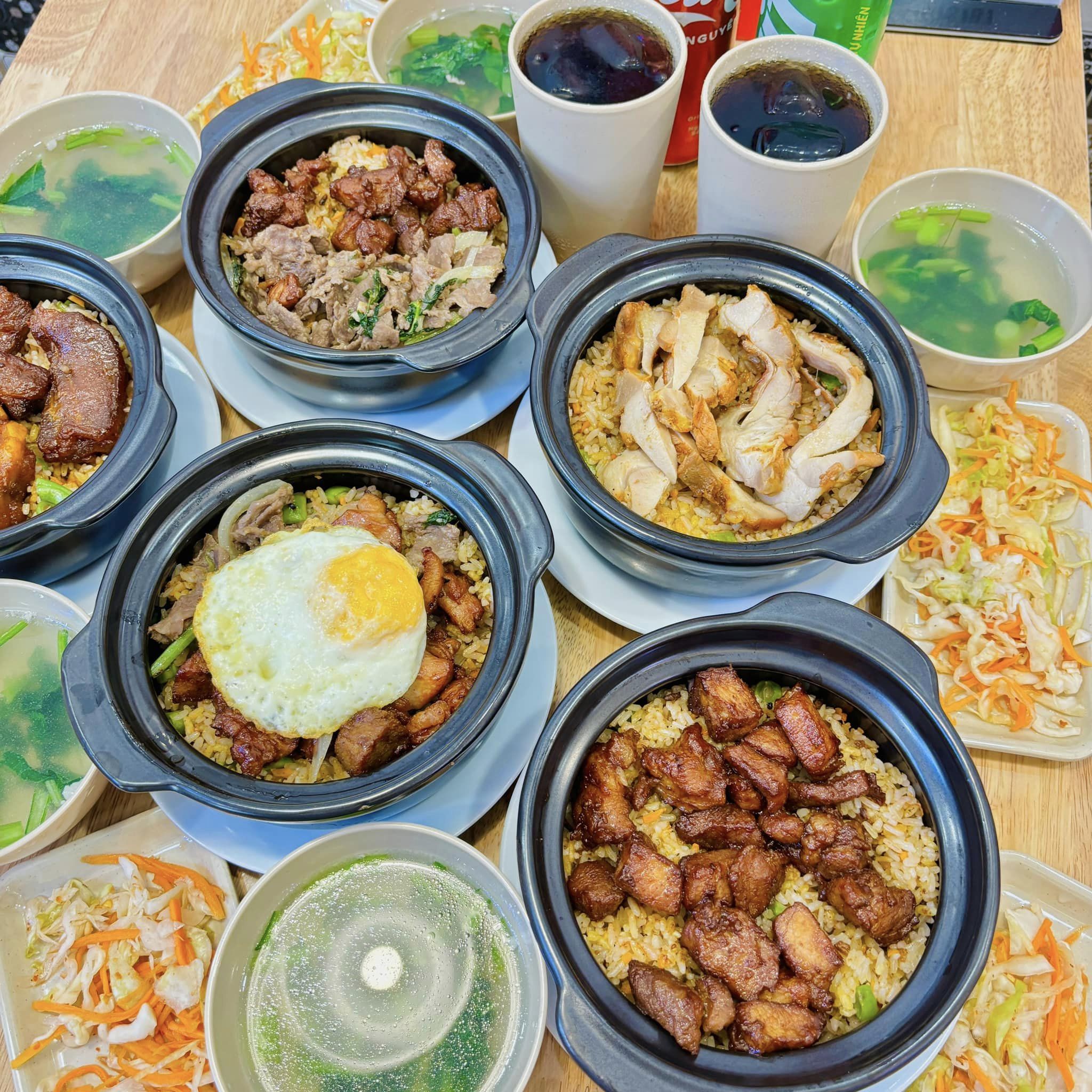 mâm cơm thố anh nguyễn